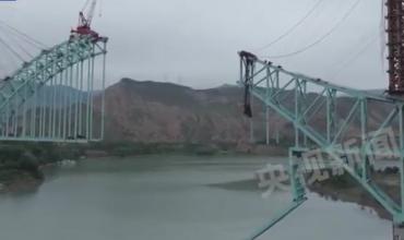 Tragedia en China: al menos 12 muertos por el derrumbe de un puente
