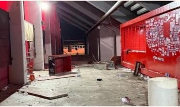 El partido entre Independiente y Platense fue postergado después de que la cancha fuera clausurada por el caos del miércoles