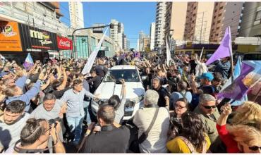 El Gobierno afirmó que "quisieron matar" a Javier Milei, culpó "a los K" y sostendrá los actos en el Conurbano