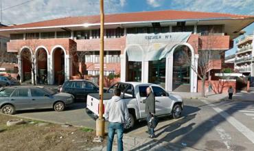 Santa Fe: una madre le pegó a una maestra en plena reunión de padres