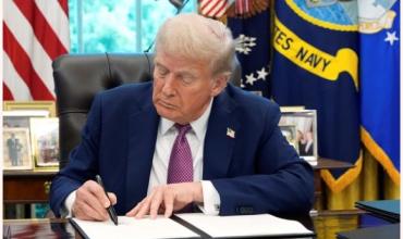 Donald Trump advierte que Estados Unidos “derribará” los aviones venezolanos que representen una amenaza en el Caribe