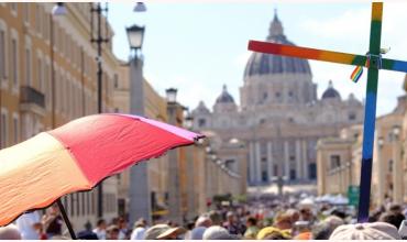 El Vaticano recibe el primer gran peregrinaje LGBT+ oficial como parte del Jubileo