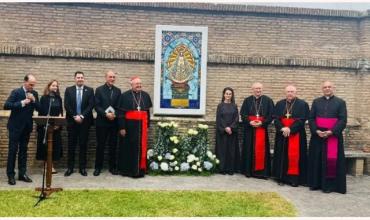 La Virgen de Luján llegó al Vaticano: la obra que se develó en el jardín de la Santa Sede