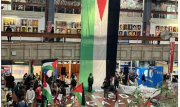 Escándalo en la UBA: se realizó un acto pro Palestina en medio del patio de la FADU
