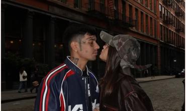 Las imágenes de Emilia Mernes en Nueva York: besos con Duki, moda y amigos después del mp3 tour
