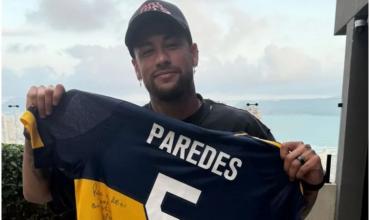 Por qué Neymar posó con la camiseta de Boca de Leandro Paredes
