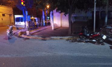 Joven motociclista sufrió fractura tras choque en el centro capitalino