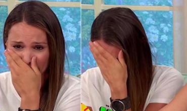 Pampita quebró en llanto al recuperar los celulares con las fotos y videos de su hija