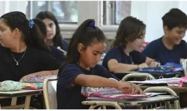 El Ministerio de Capital Humano anunció medidas para combatir la deserción escolar temprana