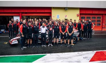 Emoción en la Fórmula 1 por el regreso de Romain Grosjean a cinco años del brutal accidente que puso en riesgo su vida: “El equipo detrás de un sueño”