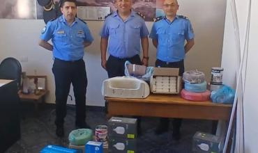 La policia entregó elementos a la comisaria de Vinchina