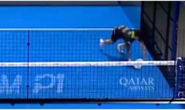 La impresionante salvada de “palomita” del argentino Agustín Tapia en el circuito Premier de pádel