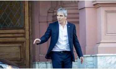 Caputo llegó a Washington para reunirse con Bessent y definir la ayuda de EE.UU.