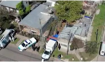 Buscan intensamente a tres prófugos por el triple crimen de Florencio Varela: hay al menos 15 implicados