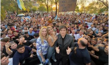 En Corrientes, Milei pidió "no volver al narcoestado fallido de los kirchneristas"