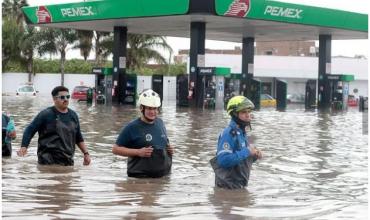 Inundaciones en México dejan al menos 27 muertos