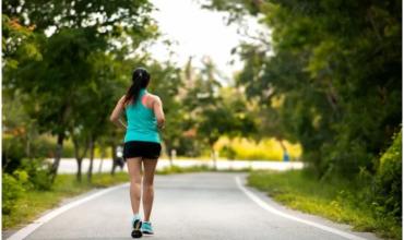Claves para prevenir el cáncer de mama: alimentación, menos consumo de alcohol y actividad física