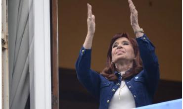 CFK habló en el Día de la Lealtad y apuntó contra la ayuda de EE.UU: "80 años después es Bessent o Perón"