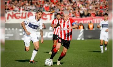 Estudiantes venció a Gimnasia en el clásico platense y es líder de la Zona A del Torneo Clausura