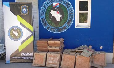Recuperaron cajas de cerámicos robadas en Aimogasta