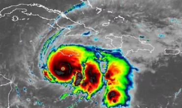 El huracán Melissa sube a la categoría máxima y ordenan evacuaciones en Jamaica