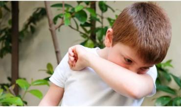 Alerta por tos convulsa: qué es la coqueluche, la enfermedad que ya mató a 4 nenes en todo el país
