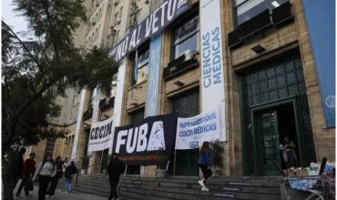 Investigan una tragedia en la UBA: un estudiante murió tras caer al vacío en Recoleta