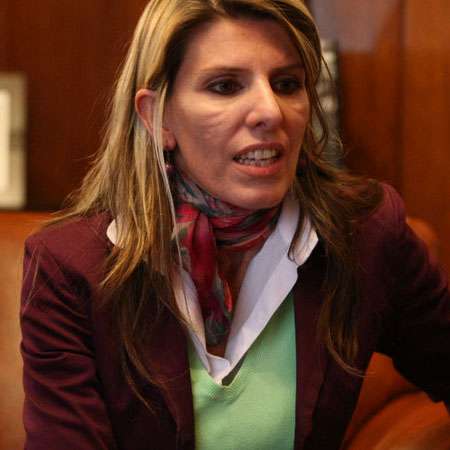 La jueza federal de San Isidro Sandra Arroyo Salgado, hasta hace tres años esposa delfallecido Alberto Nisman, llegó esta mañana al país tras un viaje por ... - 34673_1421794701