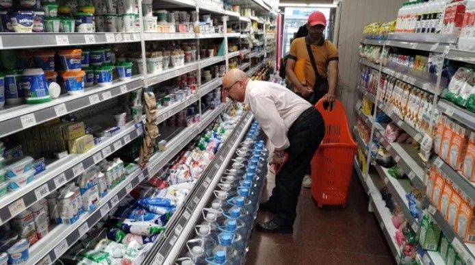 La tajante decisión de supermercados de todo el país frente al paro general