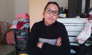 Una mujer víctima de violencia de genero pide que la justicia le permita volver a su casa:" estoy desesperada porque no estoy viviendo en condiciones óptimas con mis hijas"