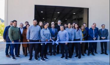El Gobernador inauguró la ampliación de la fábrica Vucalar S.A. en Sanagasta 