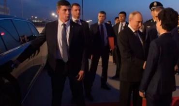 Putin llegó a China en su primera visita oficial luego de su nueva investidura