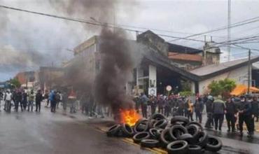 Protesta policial en Misiones: los efectivos rechazaron la oferta del Gobierno y las negociaciones continuarán este lunes