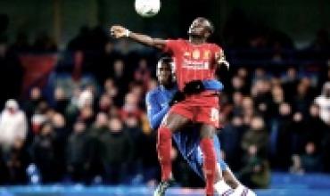 Liverpool goléo a Crystal Palace y espera por el "City" para gritar campeón