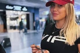 306031_1748365768.jpg