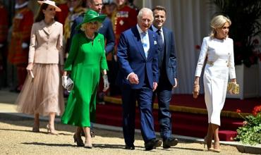 Carlos III recibió a Emmanuel Macron con toda la pompa real y reforzó el vínculo franco-británico