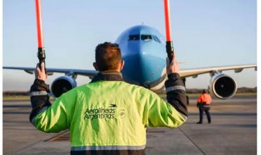 Cómo sigue el conflicto de los controladores aéreos que pone en jaque los vuelos en vacaciones de invierno