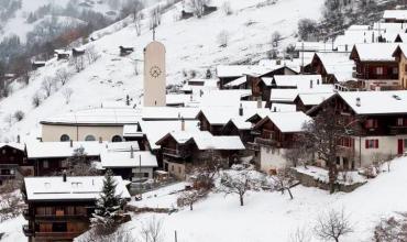 Un pueblo suizo ofrece 70.000 euros para irse a vivir: los requisitos