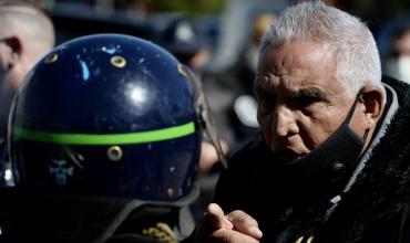 Juan Pablo “Pata” Medina y su hijo vuelven a prisión domiciliaria por violar la prohibición de realizar actividades gremiales