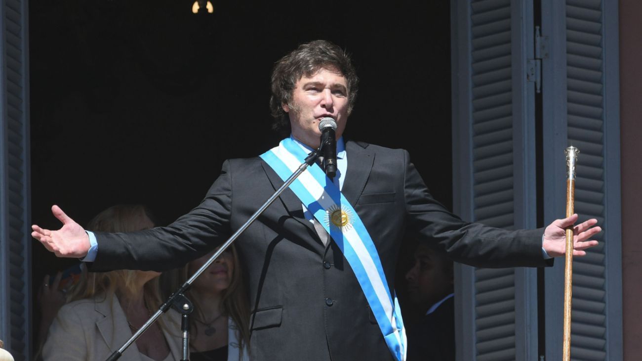 La impactante encuesta a un año de gestión de Javier Milei, entre la ...