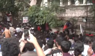 India: 11 muertos y 50 heridos en estampida afuera del estadio de críquet en Bengaluru