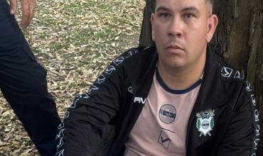 Detuvieron a un hincha de Gimnasia que le tiró un martillo al árbitro en el partido con Vélez