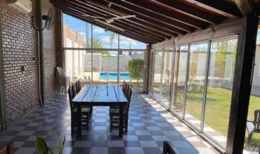 En la Capital hay mas de 300 "quinchos" y solo 100 están habilitados: Las Multas parten desde los 800 mil pesos