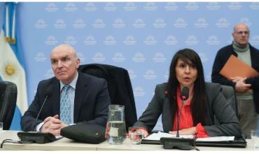 La oposición suma firmas para que la libertaria Lorena Villaverde no pueda asumir su banca en el Senado