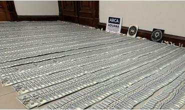 Desmantelan una asociación ilícita dedicada al lavado de activos y decomisan casi 840 mil dólares