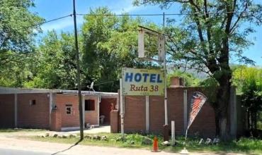 Encontraron a una pareja muerta en un hotel alojamiento: investigan un femicidio seguido de suicidio