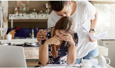 La pirámide social: se achicó la pobreza, pero el 50% experimenta la "cultura del no"