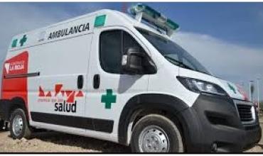 Una motociclista sufrió una fractura tras caer en plena avenida Facundo Quiroga