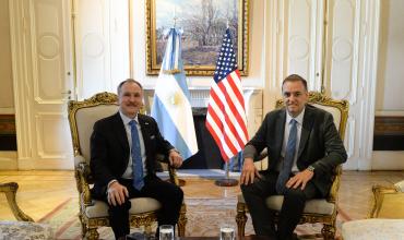 Manuel Adorni recibió a Peter Lamelas a la espera de los detalles del anuncio comercial con los Estados Unidos