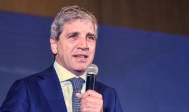 El Gobierno emite hoy el primer bono en dólares de la era Milei y los analistas se enfocan en un dato clave